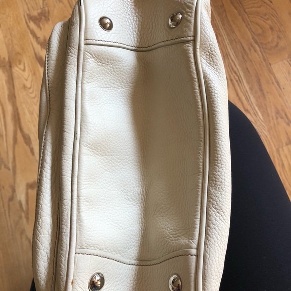 Prada bag - Picture 8 of 10